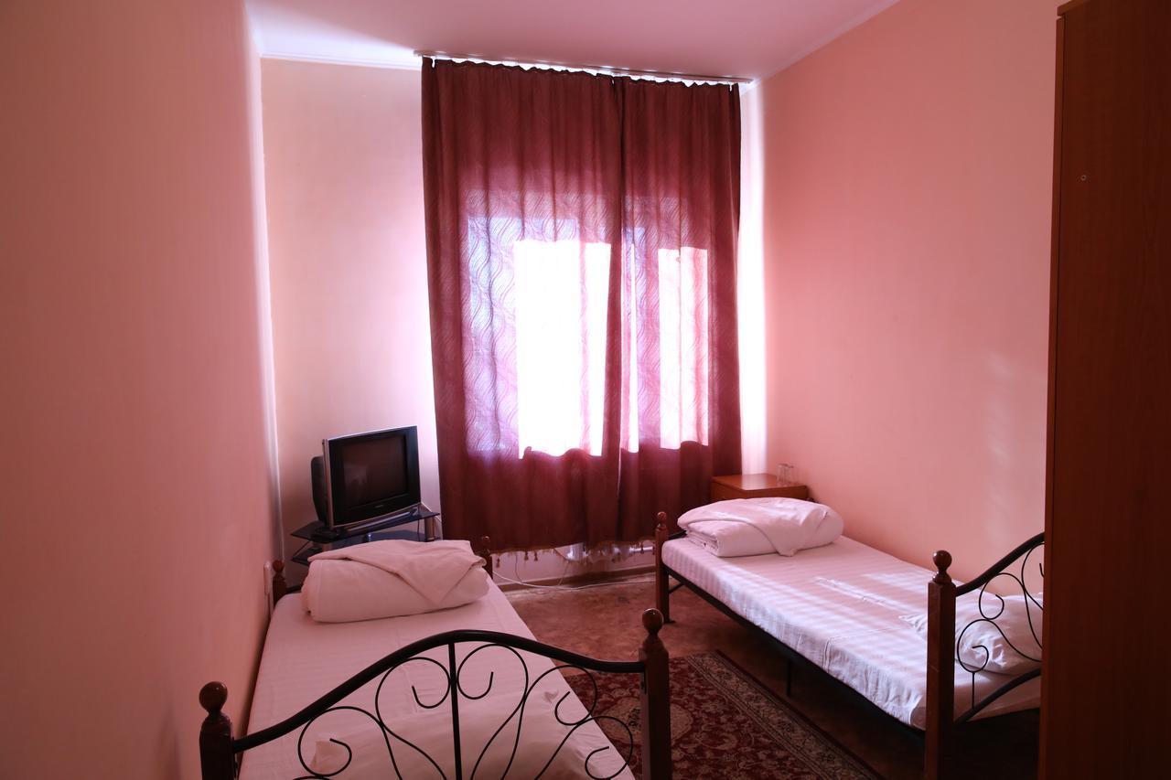 Hotel Alkuat アスターナ エクステリア 写真