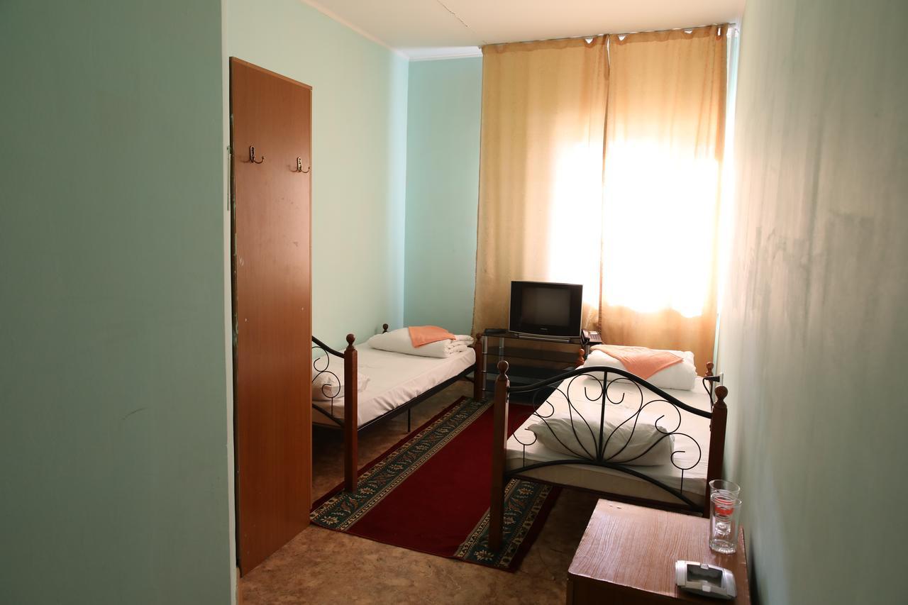 Hotel Alkuat アスターナ エクステリア 写真