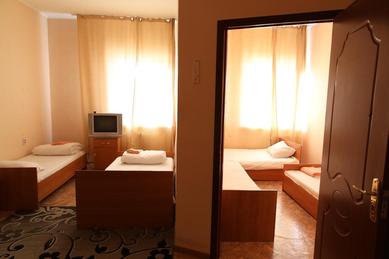 Hotel Alkuat アスターナ エクステリア 写真
